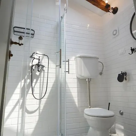 Konukevi Arnolongo B4 Sea View 4*